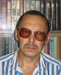 Олег Есин
